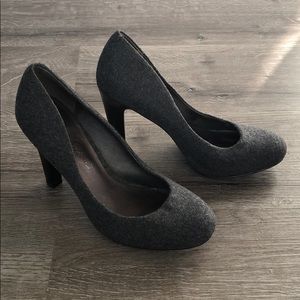 Jessica Simpson Charcoal/Dark Grey Pumps